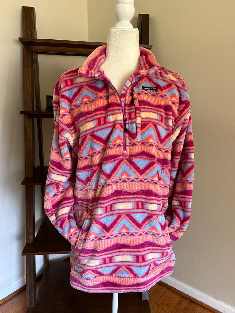 Southern Marsh Santiago Fleece Pullover in Pink Aztec